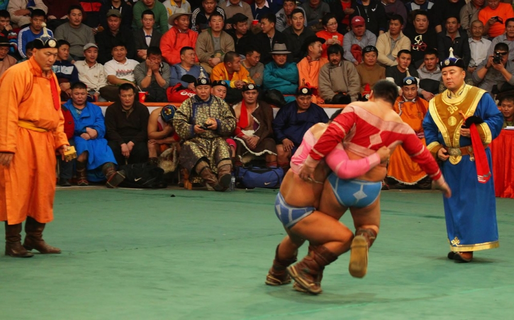 Mongolian wrestling-3